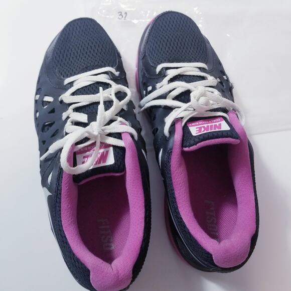 NIKE Dual Fusion Run 2 Sneakers - Picture 9 of 10